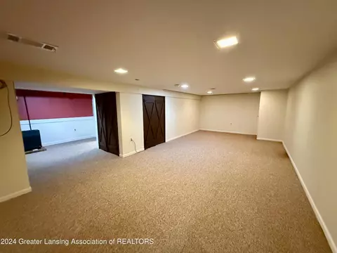 2103 Professor Ln, Lansing, MI 48917 photo 31