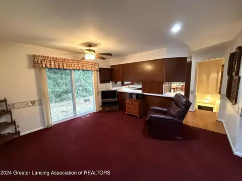 2103 Professor Ln, Lansing, MI 48917 photo 10