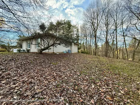 2103 Professor Ln, Lansing, MI 48917 photo 42