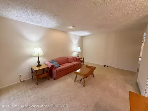 2103 Professor Ln, Lansing, MI 48917 photo 19
