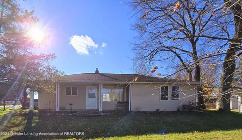 1382 E Grand River Rd, Williamston, MI 48895