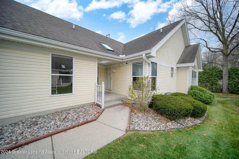 2415 Aurelius Rd #12, Holt, MI 48842