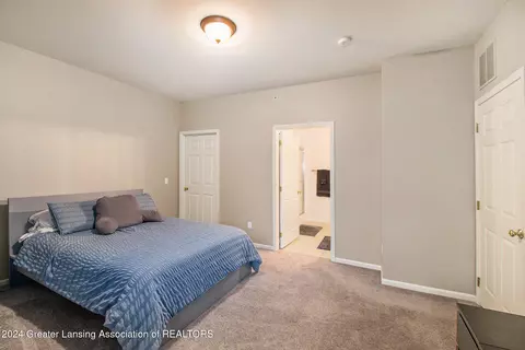 Bedroom - 609 Worthington Dr, Lansing, MI 48906 photo 2 of 3