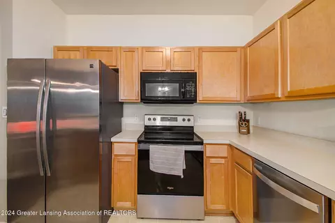 Kitchen - 609 Worthington Dr, Lansing, MI 48906 photo 3 of 3