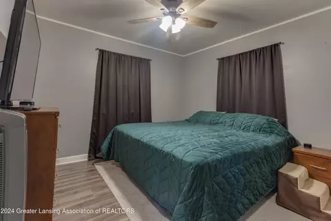 Bedroom - 322 E Sheridan Rd, Lansing, MI 48906 photo 1 of 4