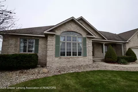 Exterior - 7930 S Francis Rd, Dewitt, MI 48820 photo 4 of 9