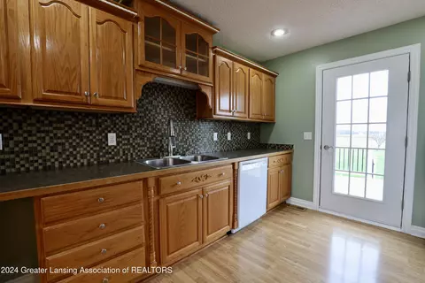 Kitchen - 7930 S Francis Rd, Dewitt, MI 48820 photo 1 of 3