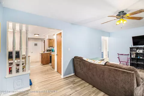 Entry Way - 919 Eugenia Dr, Mason, MI 48854 photo 2 of 2