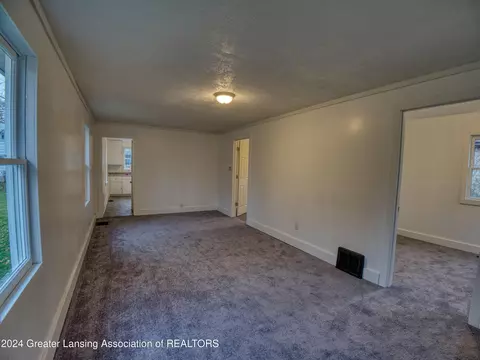 Living - 220 E Mason St, Lansing, MI 48910 photo 1 of 2