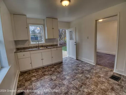 Kitchen - 220 E Mason St, Lansing, MI 48910 photo 1 of 1