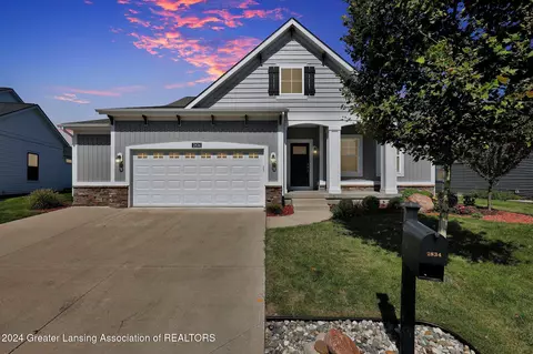 2834 Carnoustie Dr, Okemos, MI 48864