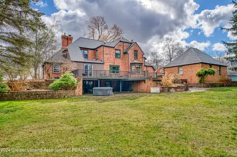 224 Seward St, Hudson, MI 49247