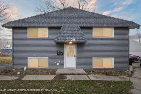 2525 Linlawn Ave, Lansing, MI 48910