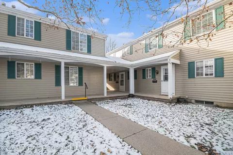 1714 Pepper Tree Ln # 39, Lansing, MI 48912