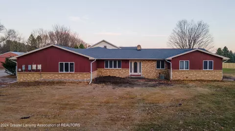 1650 N Onondaga Rd, Holt, MI 48842