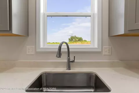 589 Titanium Trl, Haslett, MI 48840 photo 22