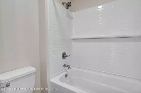 589 Titanium Trl, Haslett, MI 48840 photo 35