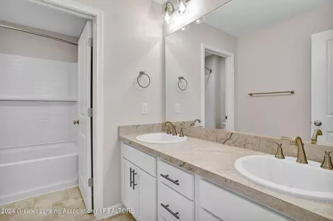 589 Titanium Trl, Haslett, MI 48840 photo 34