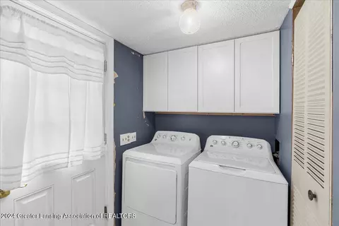 5318 E M-21, Corunna, MI 48817 photo 10