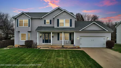 5722 Nightingale Dr, Holt, MI 48842