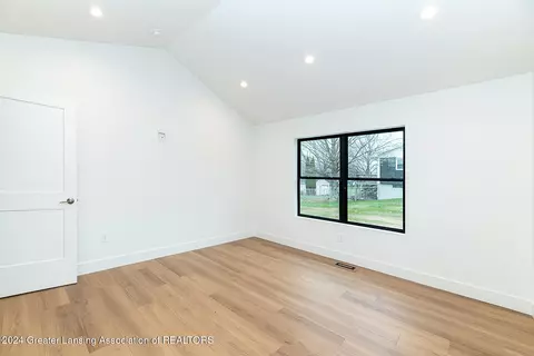 2910 Harper Rd, Mason, MI 48854 photo 11