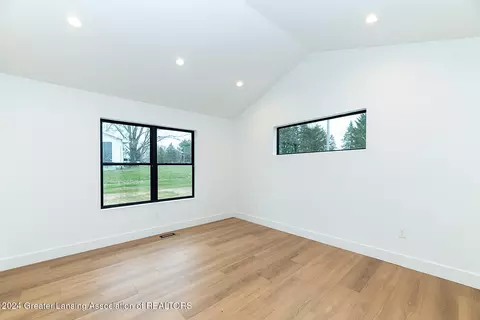 2910 Harper Rd, Mason, MI 48854 photo 10