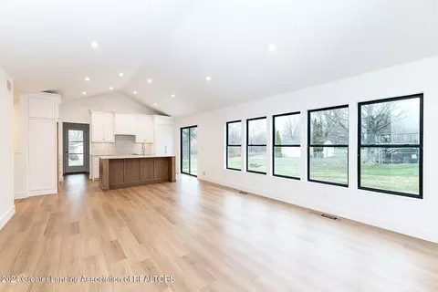 2910 Harper Rd, Mason, MI 48854 photo 5
