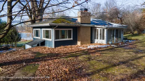 12620 Melrose Ave, Laingsburg, MI 48848