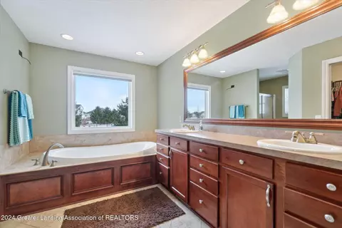 Bath - 2152 Winners Cir, Saint Johns, MI 48879 photo 2 of 6
