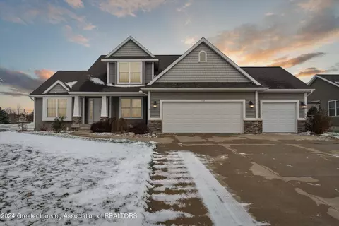 2152 Winners Cir, Saint Johns, MI 48879