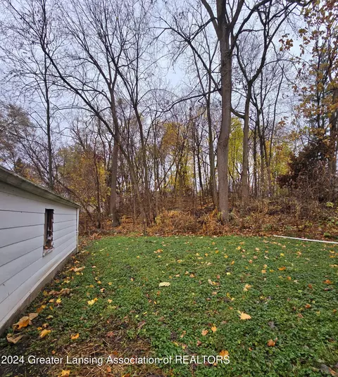 1418 Sheldon St, Lansing, MI 48906 photo 25