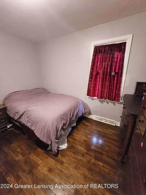 1418 Sheldon St, Lansing, MI 48906 photo 10