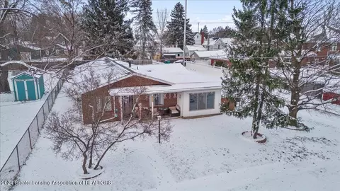 View/Area - 110 W Willow St, Perry, MI 48872 photo 1 of 7