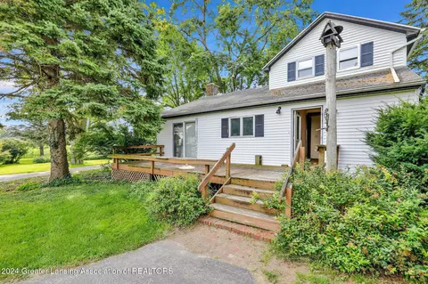 3092 Sitts Rd, Mason, MI 48854