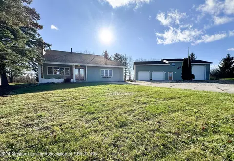 11180 Sun Dog Trl, Perrinton, MI 48871