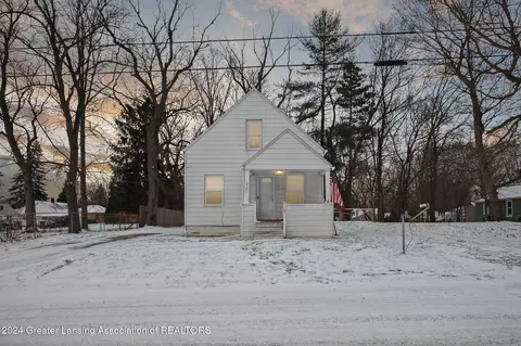 6121 Marywood Ave, Lansing, MI 48911