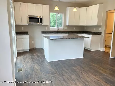 2855 Boulder Creek Dr, Saint Johns, MI 48879 photo 9