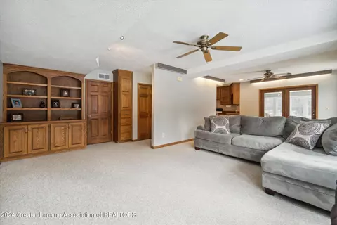 Living - 14725 Nichols Rd, Bath, MI 48808 photo 6 of 6
