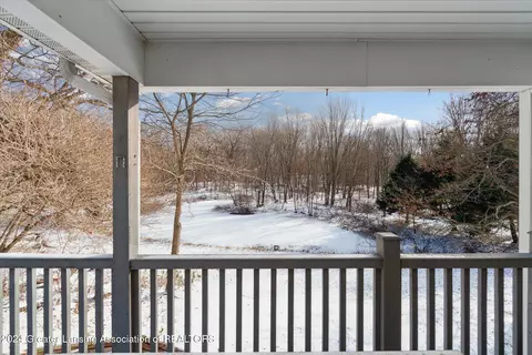 Exterior - 14725 Nichols Rd, Bath, MI 48808 photo 7 of 8