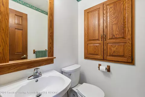 Bath - 14725 Nichols Rd, Bath, MI 48808 photo 3 of 4