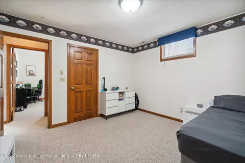 Bedroom - 14725 Nichols Rd, Bath, MI 48808 photo 5 of 5