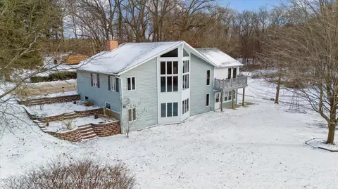 14725 Nichols Rd, Bath, MI 48808
