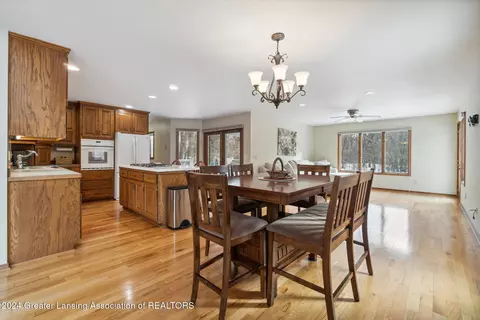 Dining - 14725 Nichols Rd, Bath, MI 48808 photo 2 of 2