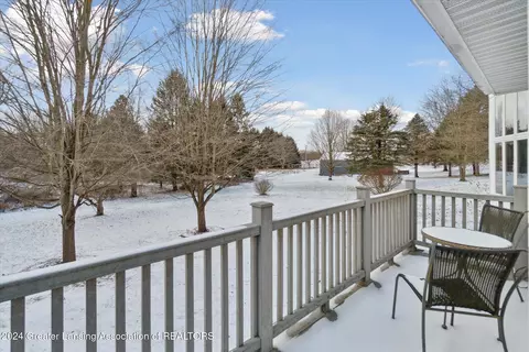 Exterior - 14725 Nichols Rd, Bath, MI 48808 photo 3 of 8
