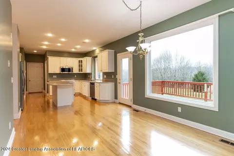 5569 Wild Iris Ln, Haslett, MI 48840 photo 17