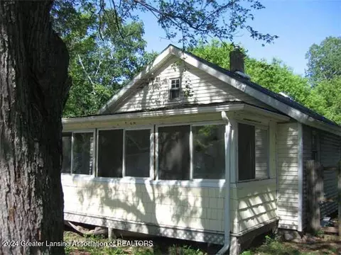 1801 Lyons Ave, Lansing, MI 48910