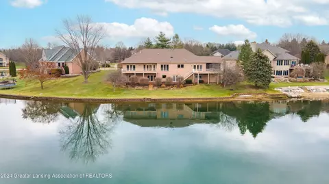 406 Shoreline Dr, Dewitt, MI 48820