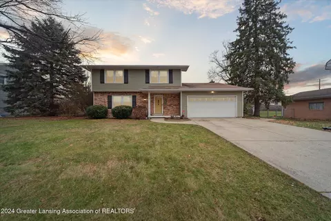 1415 Maycroft Rd, Lansing, MI 48917 photo 1