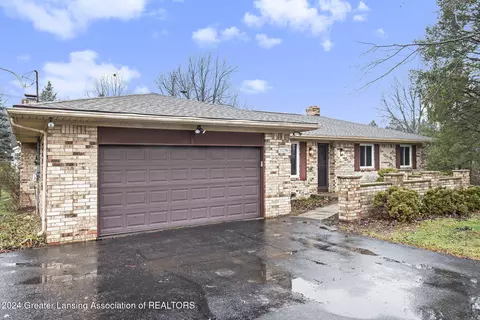 15296 Ann Dr, Bath, MI 48808 photo 3