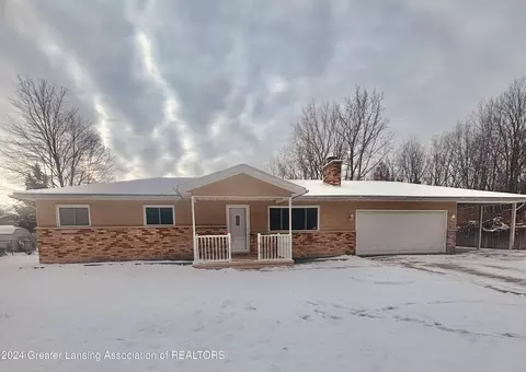 12321 Dice Rd, Freeland, MI 48623